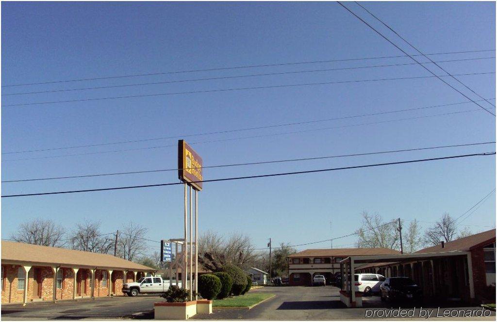 Budget Host Inn Vernon Exterior foto